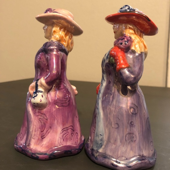 RHS - Pink and Red Hat Salt and Pepper Shakers - Picture 2 of 11